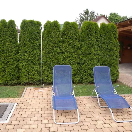 Holiday In 27722 بيت للعطل *